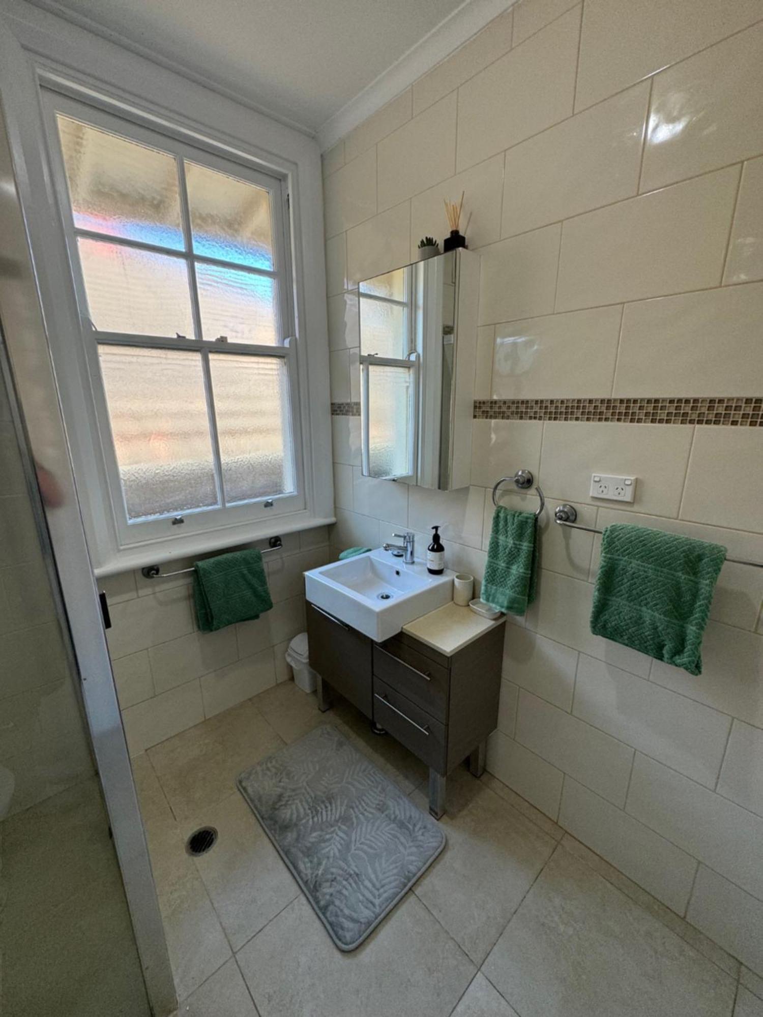 Holiday home 3 Bedroom House In Coogee Sydney